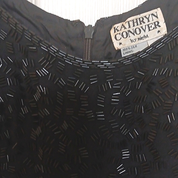 SALE!!Size 6,Fashion Glam Beaded Dress.Perfect Condition,Vintage! - Picture 6 of 9